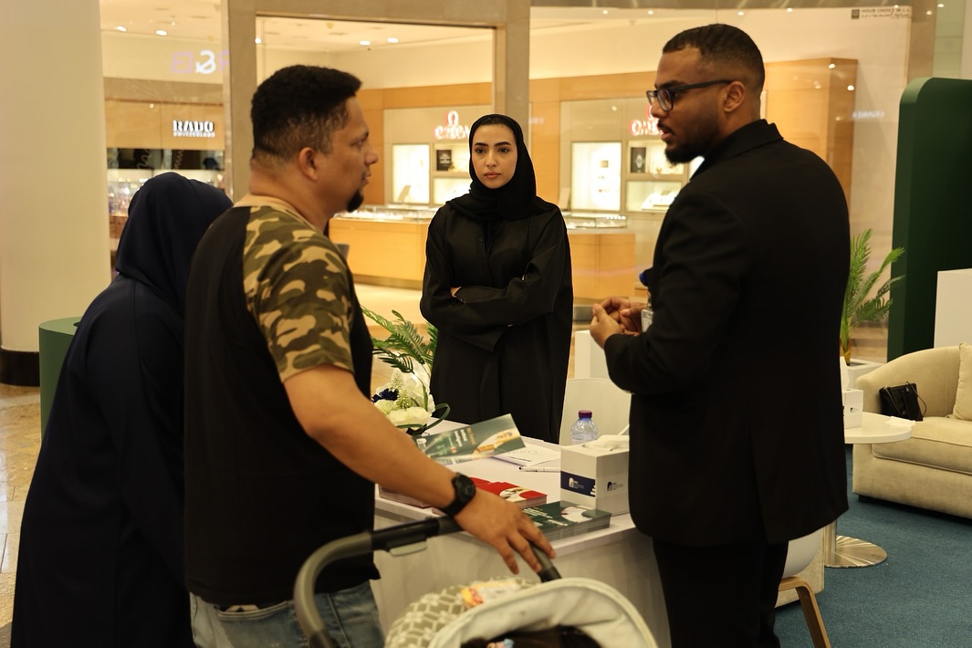الجامعة العربية المفتوحة تشارك في منصة تعريفية بمجمع السيتي سنترضمن جهودها المتواصلة لتعزيز التو (1).jpg