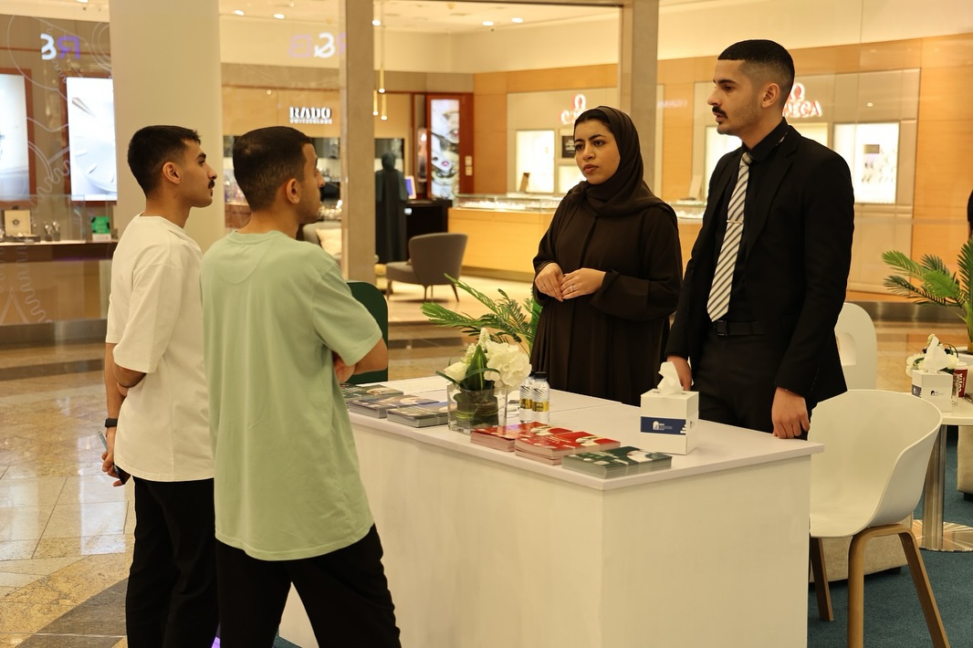 الجامعة العربية المفتوحة تشارك في منصة تعريفية بمجمع السيتي سنترضمن جهودها المتواصلة لتعزيز التو (2).jpg